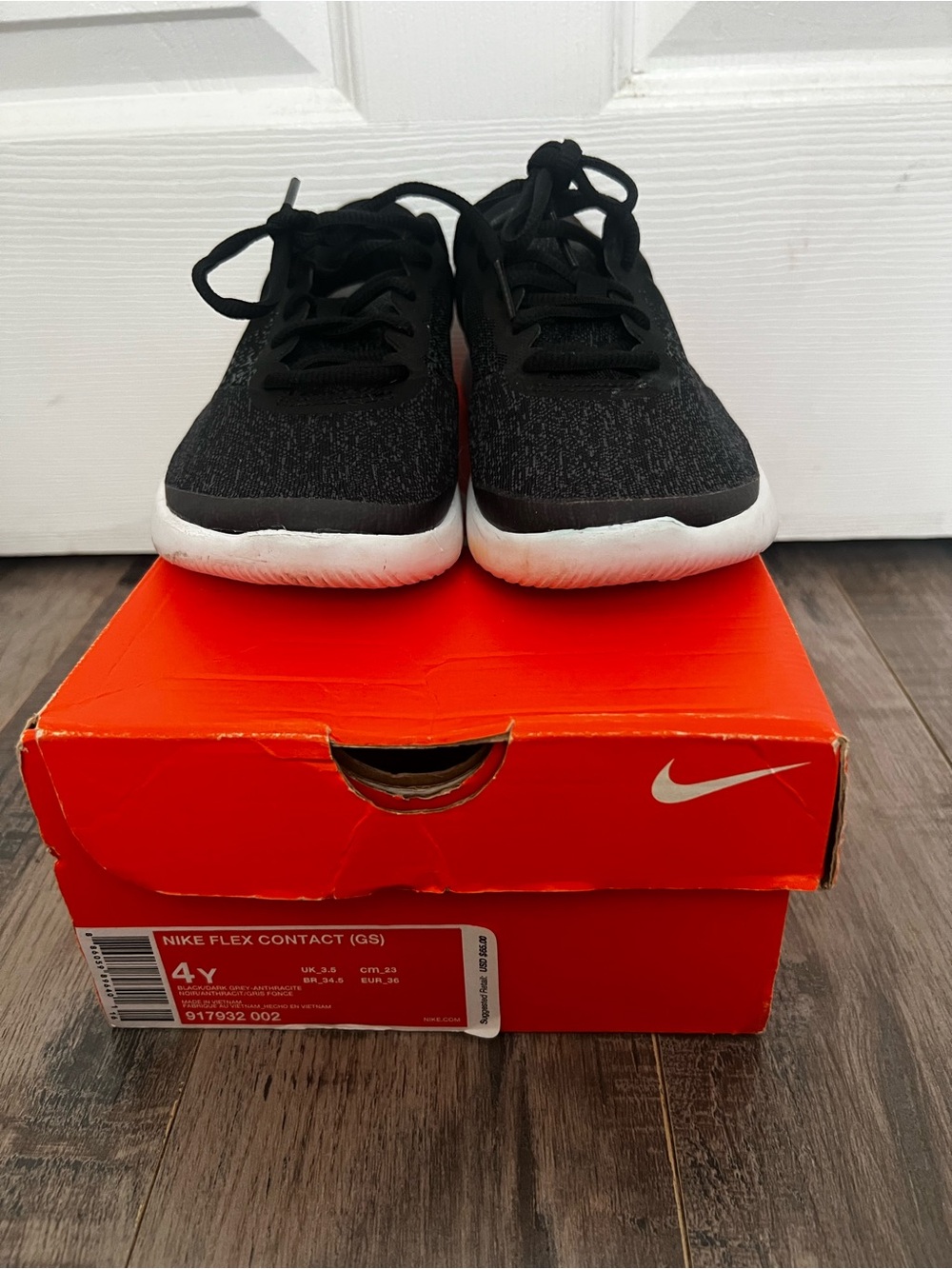 Nike Flex Contact running shoes